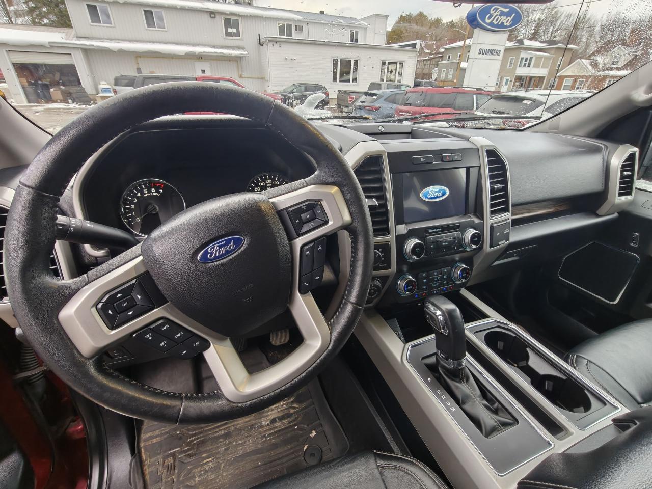 2019 Ford F150/ LARI 2019 F150 LARIAT Photo