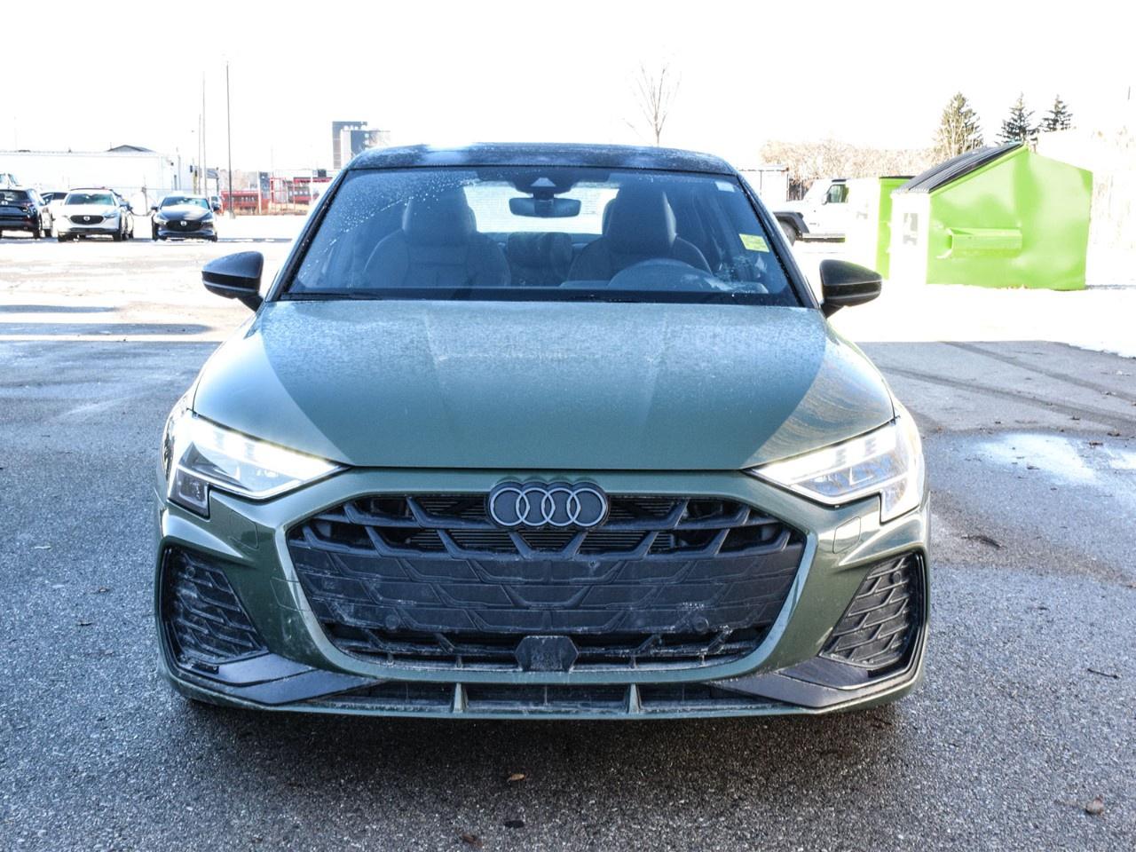 2025 Audi A3 Sedan Progressiv 40 TFSI quattro Photo4