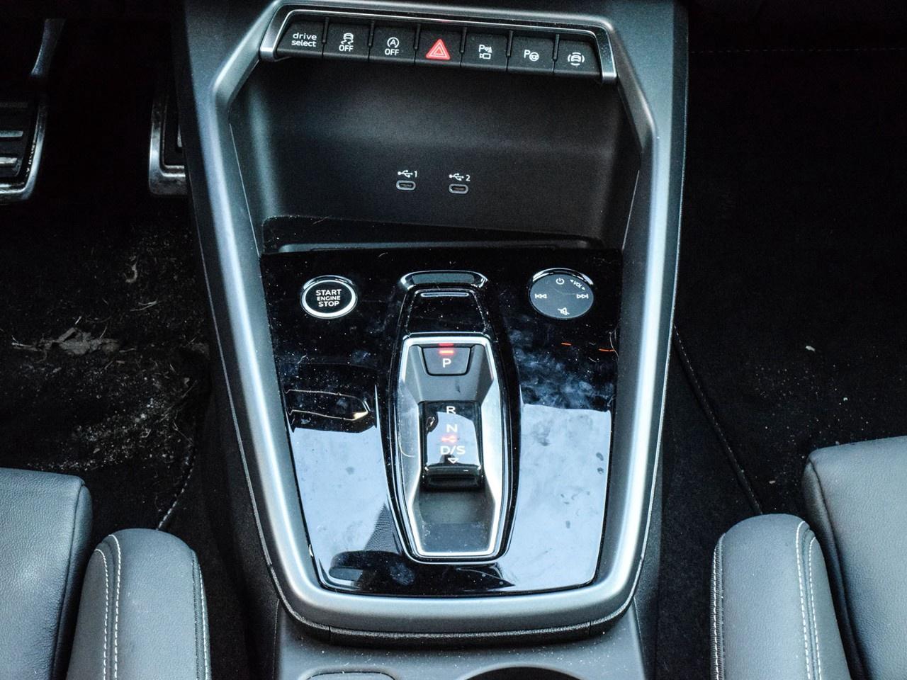 2025 Audi A3 Sedan Progressiv 40 TFSI quattro Photo