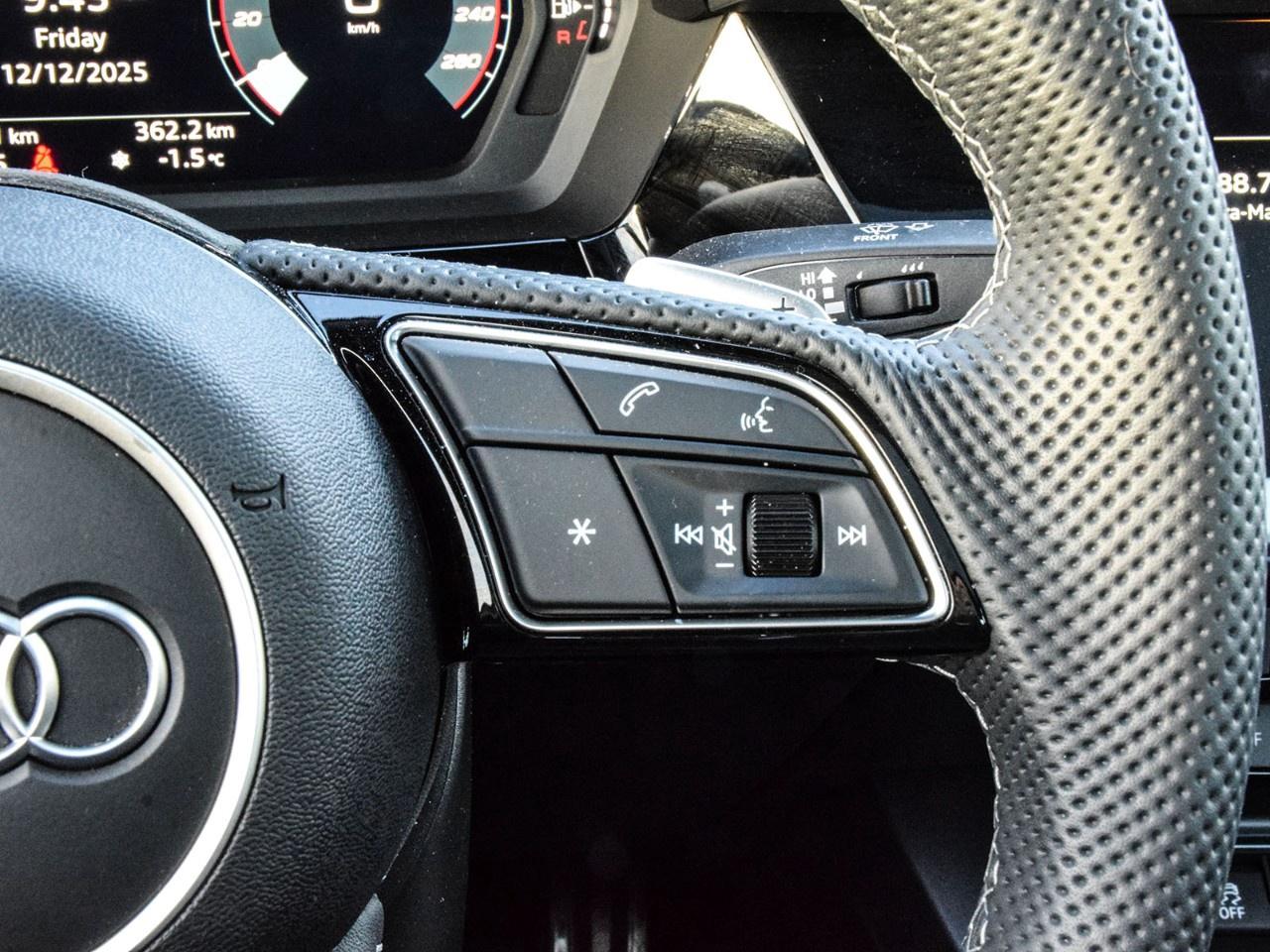 2025 Audi A3 Sedan Progressiv 40 TFSI quattro Photo