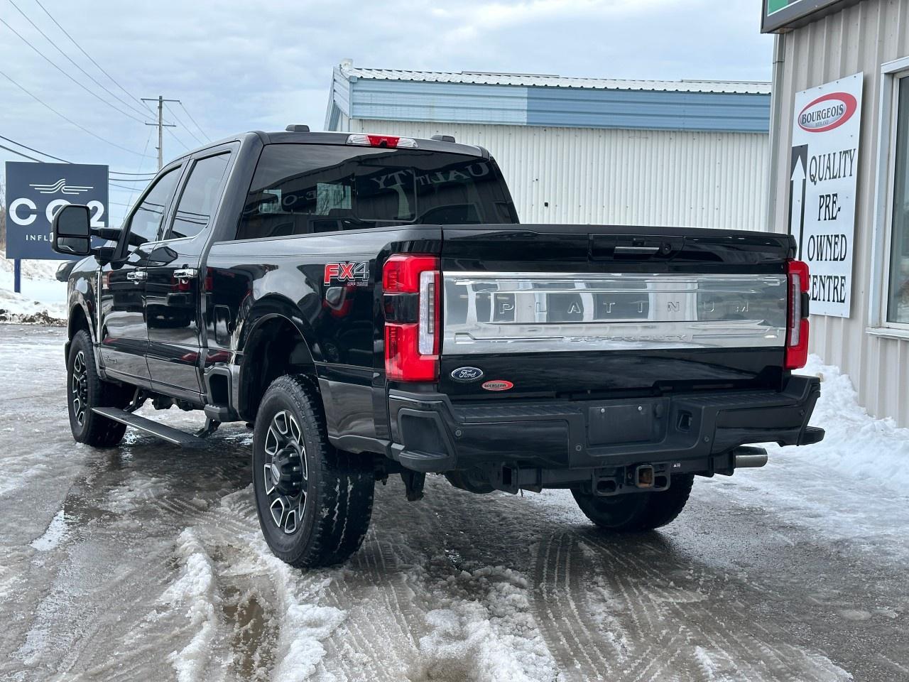 2023 Ford F-250 Super Duty SRW PLATINUM 4WD CREW CAB 6.75' BOX Photo