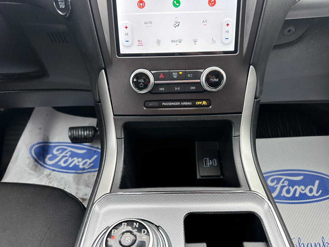 2021 Ford Edge SEL AWD Photo