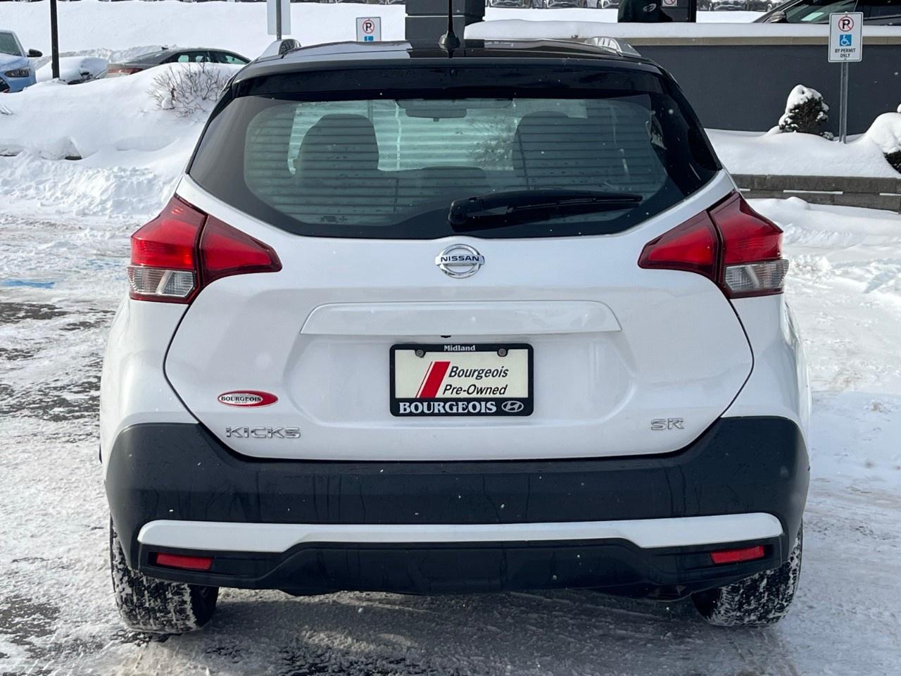 2019 Nissan Kicks SR FWD Photo