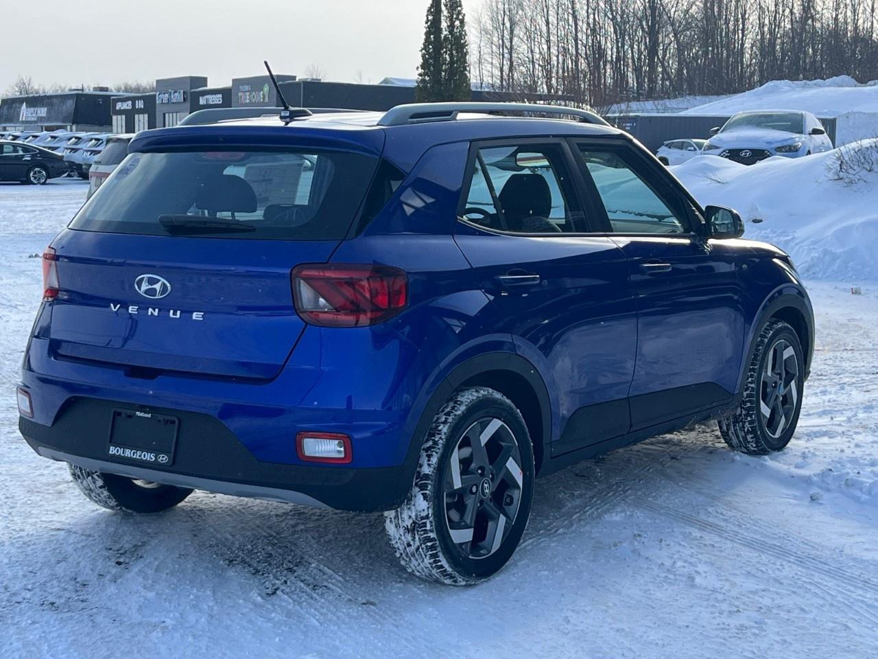 2026 Hyundai Venue Ultimate IVT w/Black Interior Photo