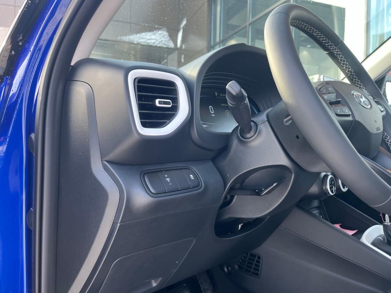 2026 Hyundai Venue Ultimate IVT w/Black Interior Photo