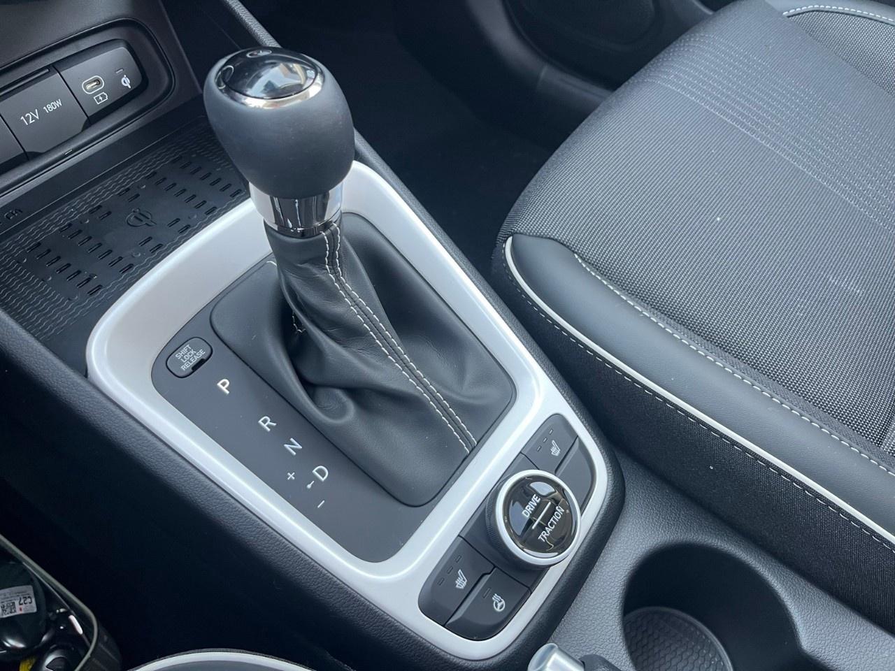 2026 Hyundai Venue Ultimate IVT w/Black Interior Photo