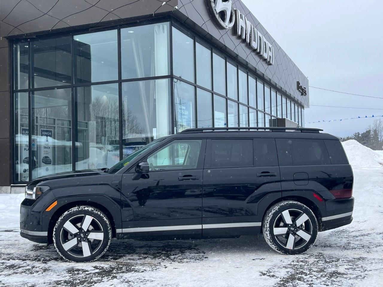 2026 Hyundai Santa Fe Hybrid Luxury AWD Photo