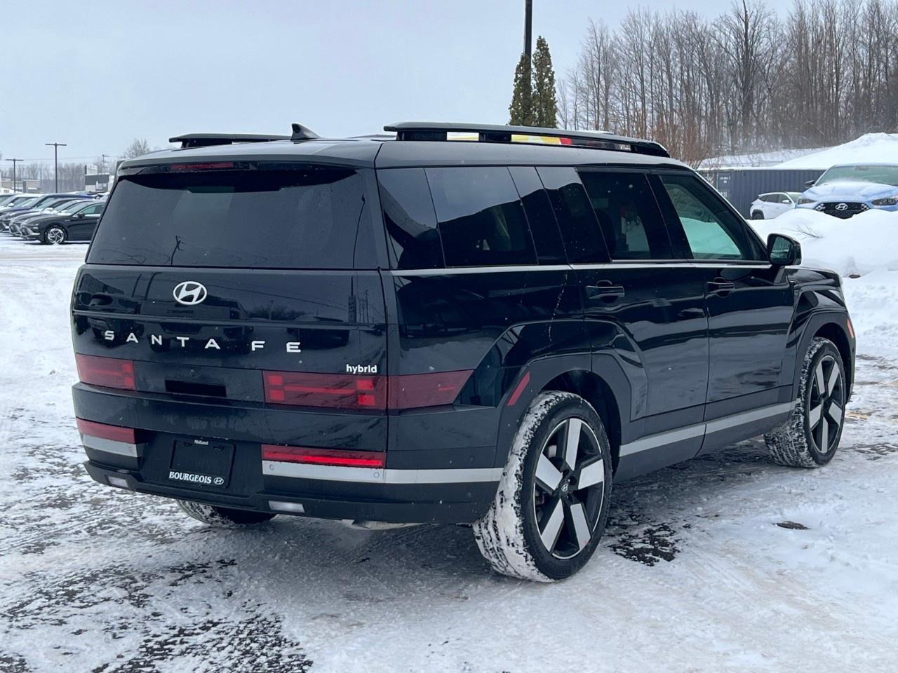 2026 Hyundai Santa Fe Hybrid Luxury AWD Photo