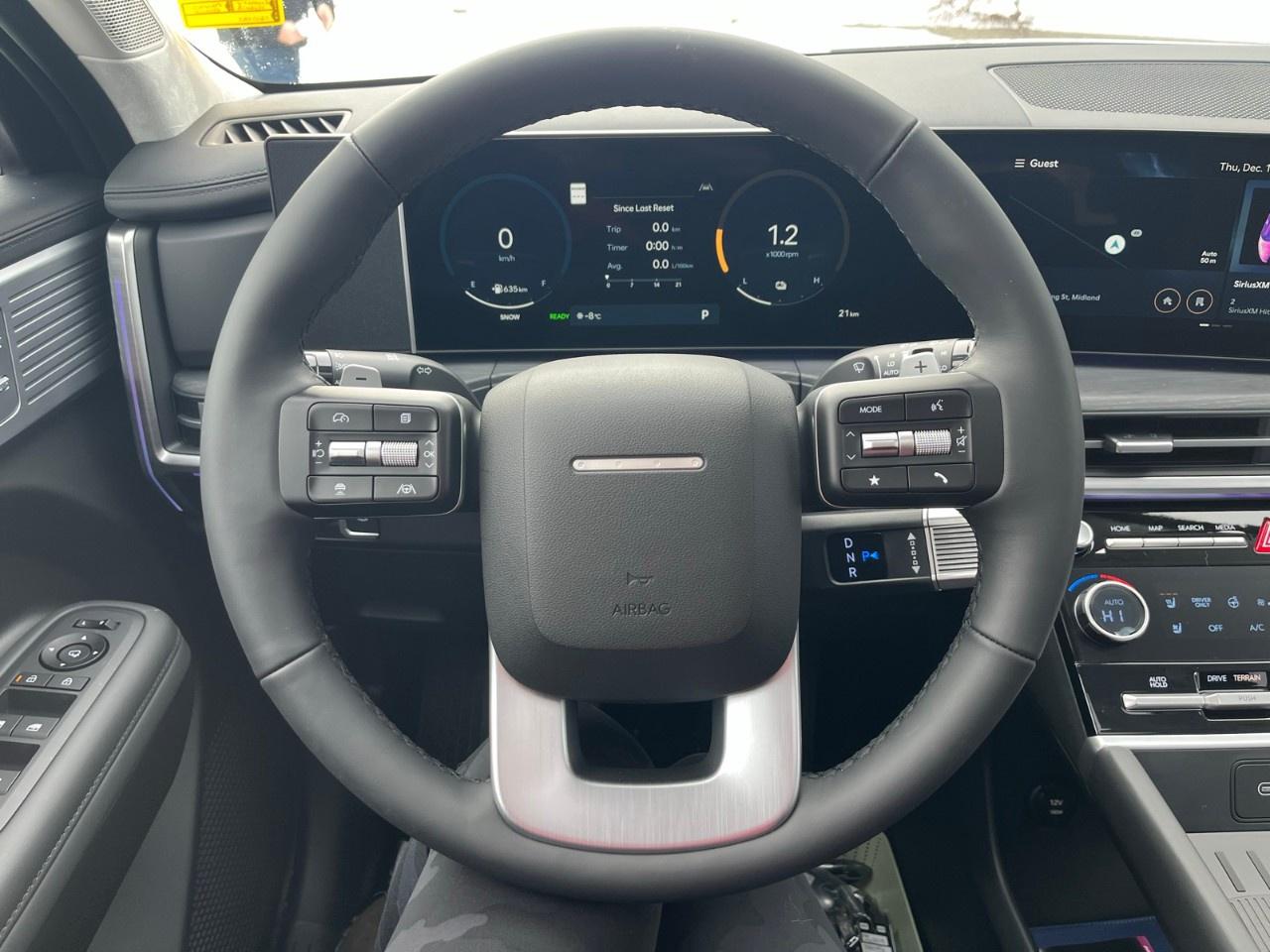 2026 Hyundai Santa Fe Hybrid Luxury AWD Photo