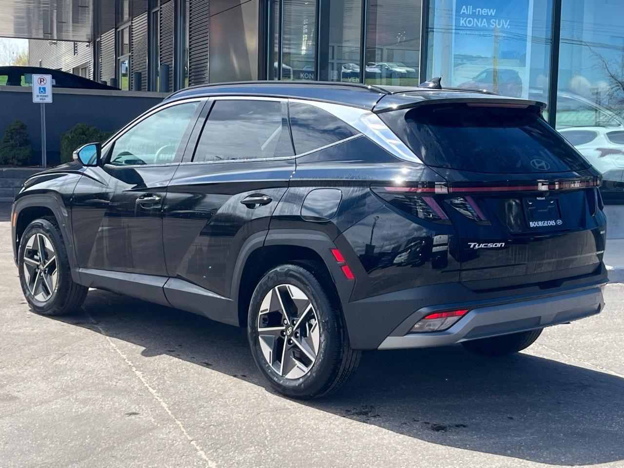 2026 Hyundai Tucson Preferred AWD w/Trend Pkg [TUCWDK2EPMTM] Photo4