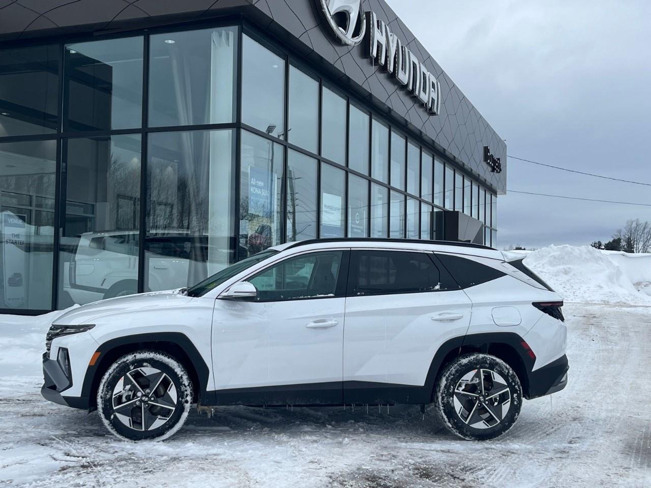 2026 Hyundai Tucson Preferred AWD w/Trend Pkg [TUCWDK2EPMTM] Photo2