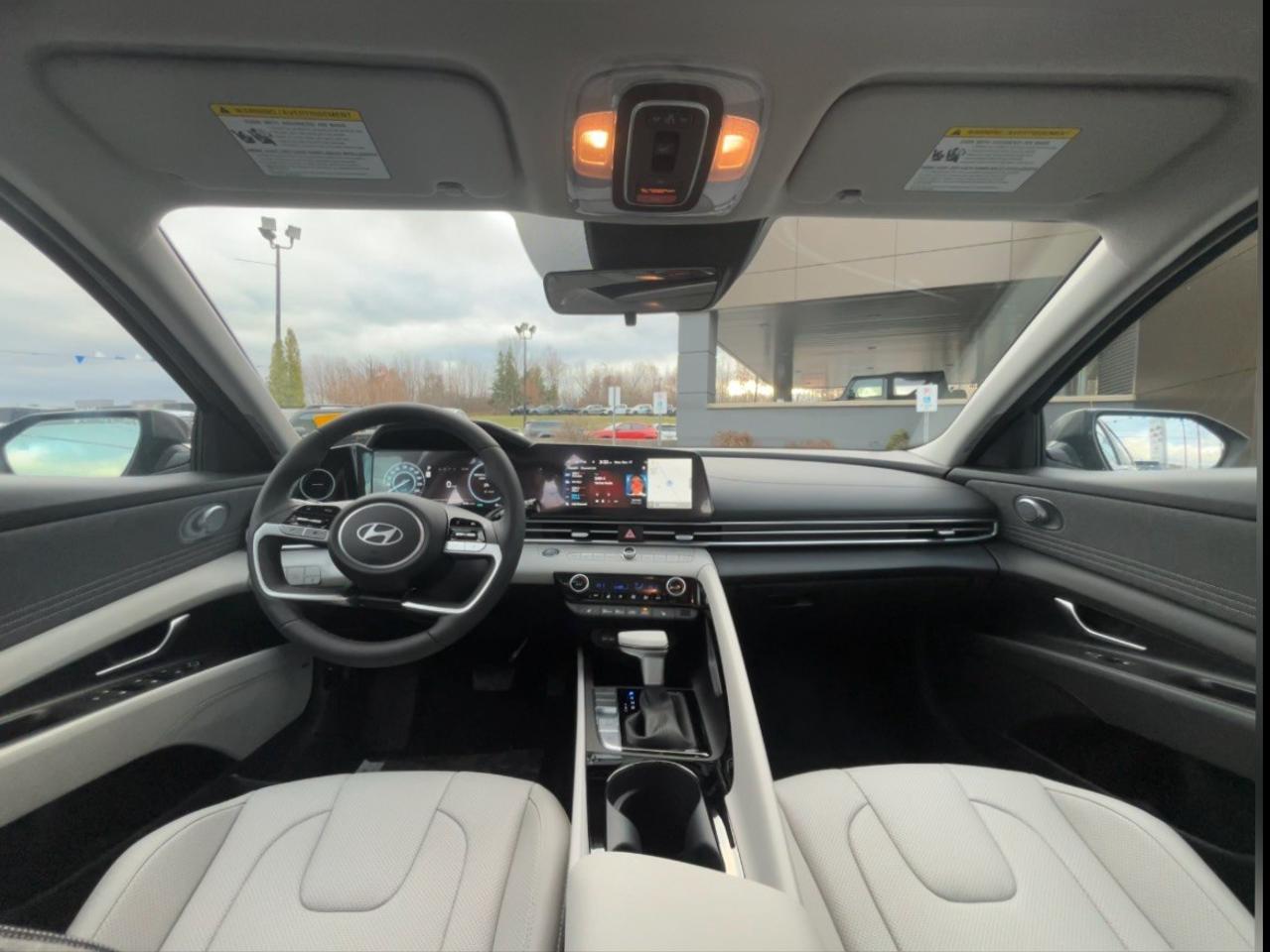 2026 Hyundai Elantra Luxury IVT w/Two-Tone Interior Photo