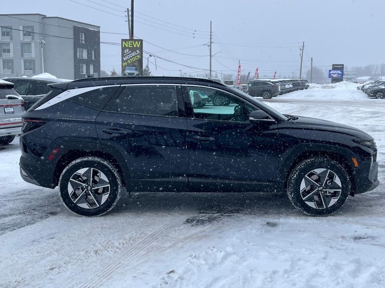 2026 Hyundai Tucson Preferred AWD w/Trend Pkg [TUCWDK2EPRTR] Photo