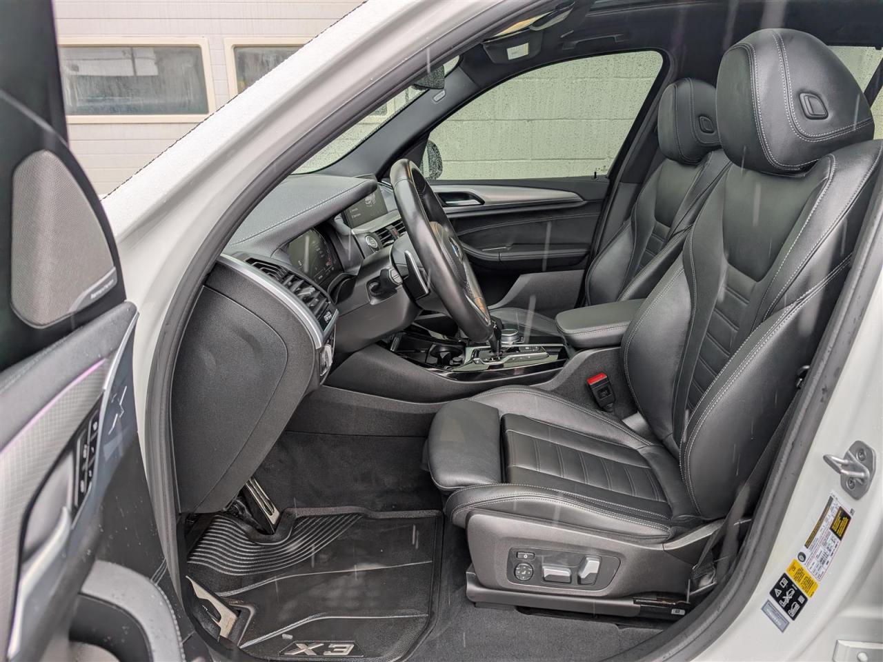 2021 BMW X3 M40i XDRIVE - PANO ROOF - NAVI - TECH FEATS Photo