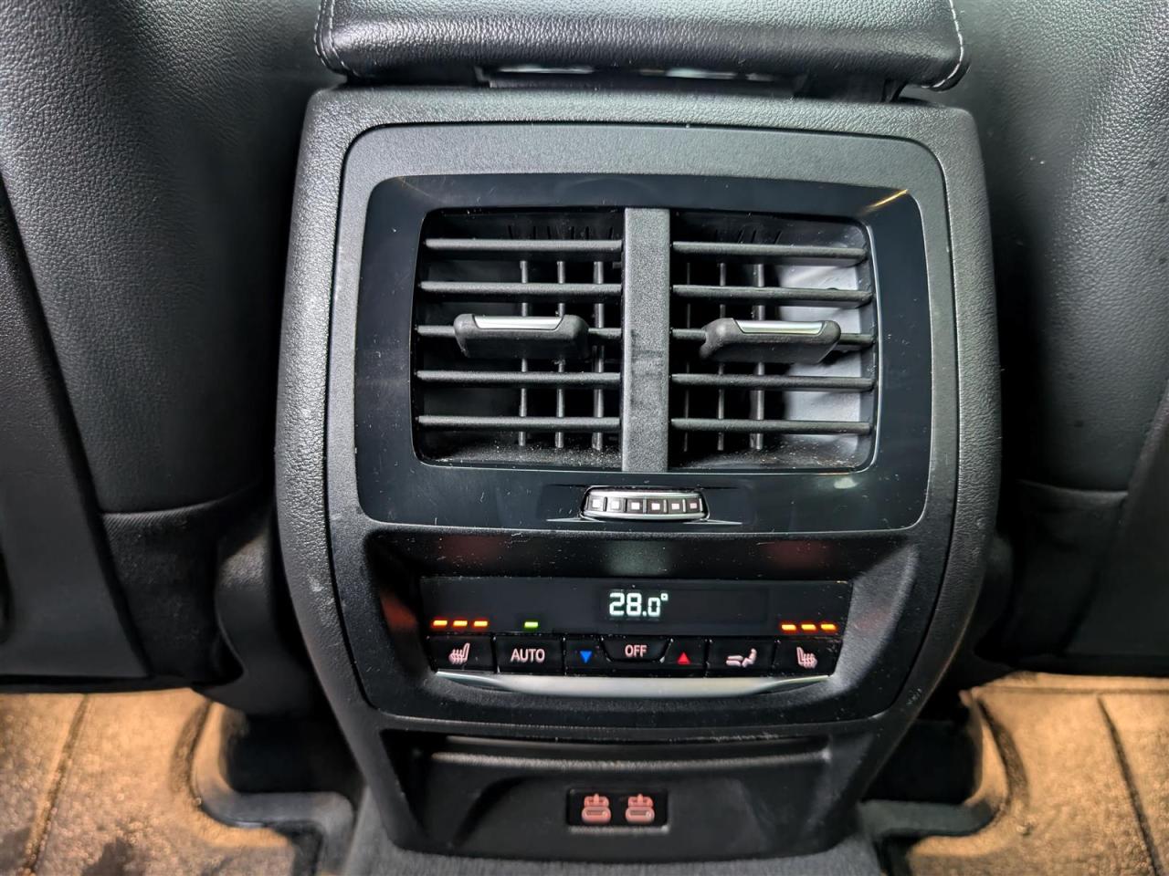 2021 BMW X3 M40i XDRIVE - PANO ROOF - NAVI - TECH FEATS Photo