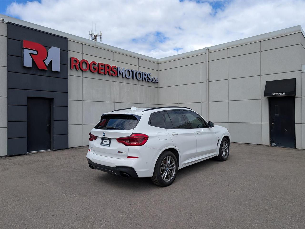 2021 BMW X3 M40i XDRIVE - PANO ROOF - NAVI - TECH FEATS Photo4