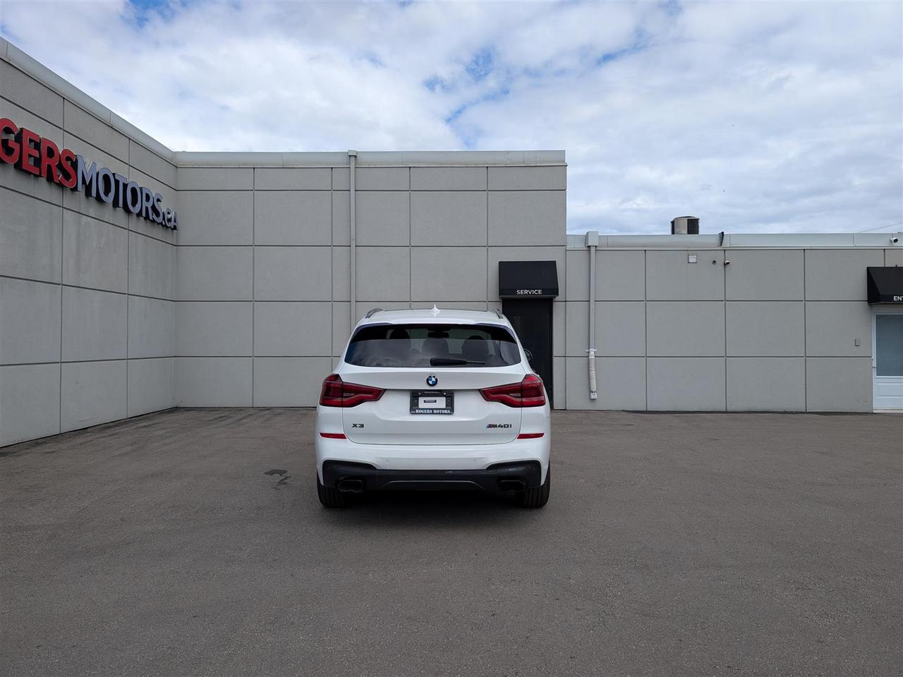 2021 BMW X3 M40i XDRIVE - PANO ROOF - NAVI - TECH FEATS Photo3
