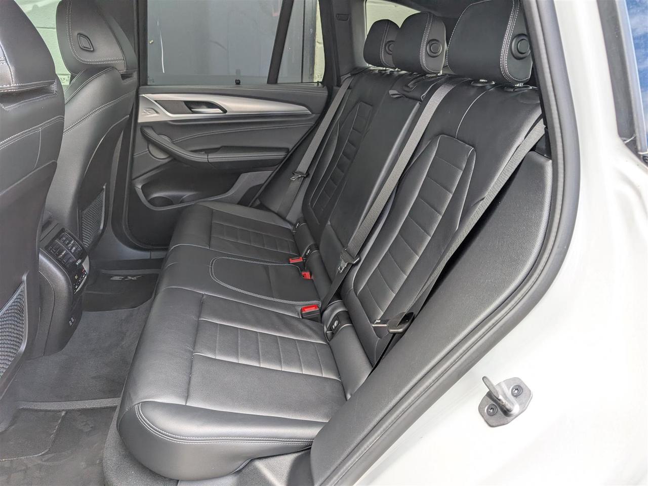 2021 BMW X3 M40i XDRIVE - PANO ROOF - NAVI - TECH FEATS Photo