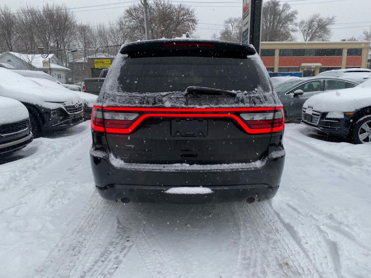 2022 Dodge Durango SXT | AWD | NAV | Sunroof | Blacktop Edition Photo4