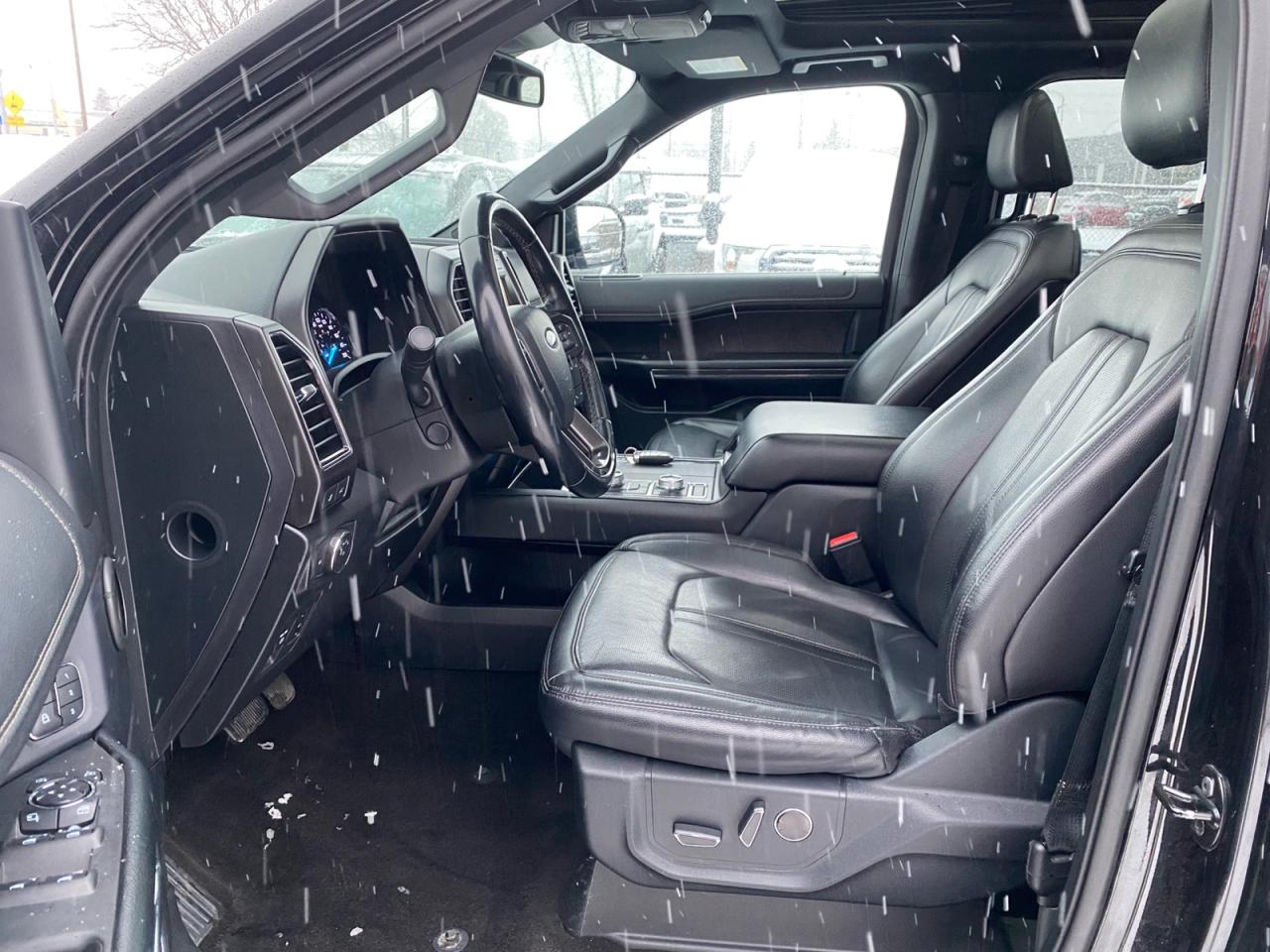 2021 Ford Expedition Limited | 8 Passenger | Panoramic Sunroof Photo