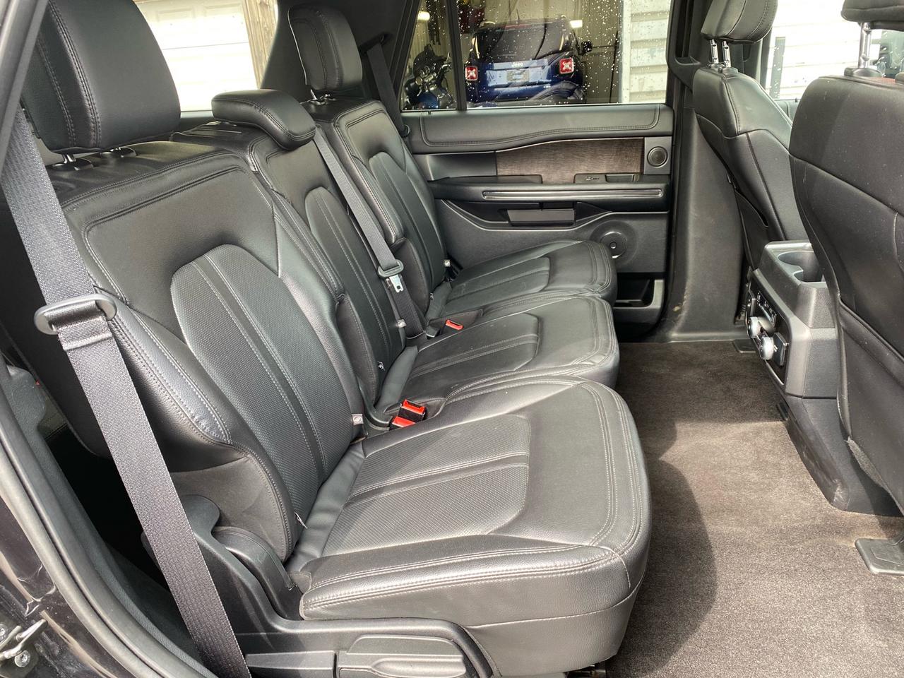 2021 Ford Expedition Limited | 8 Passenger | Panoramic Sunroof Photo
