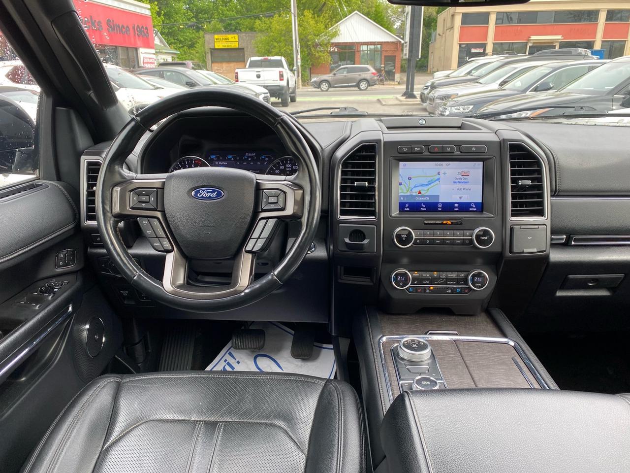 2021 Ford Expedition Limited | 8 Passenger | Panoramic Sunroof Photo