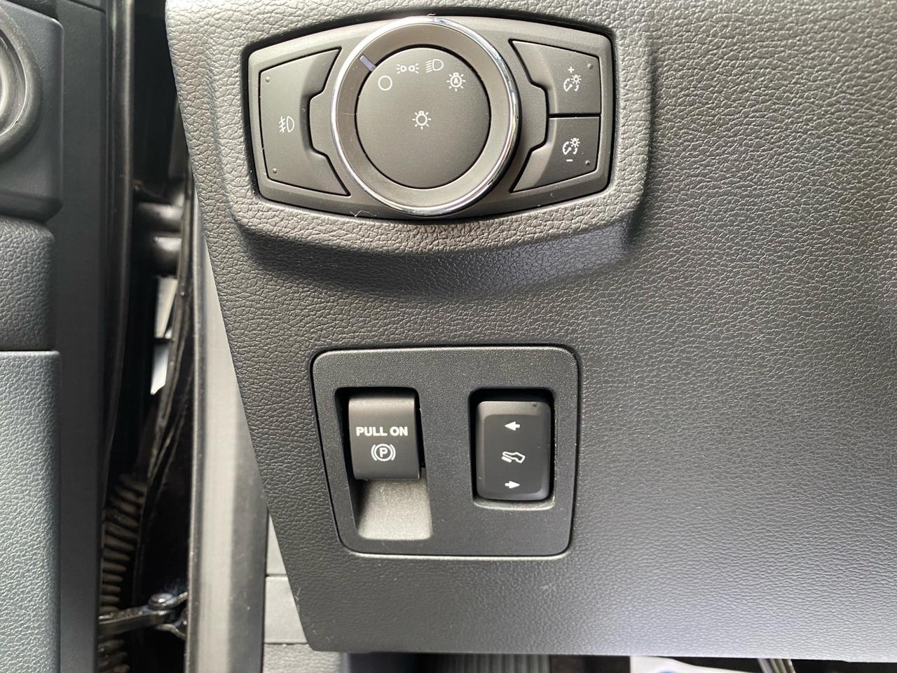 2021 Ford Expedition Limited | 8 Passenger | Panoramic Sunroof Photo