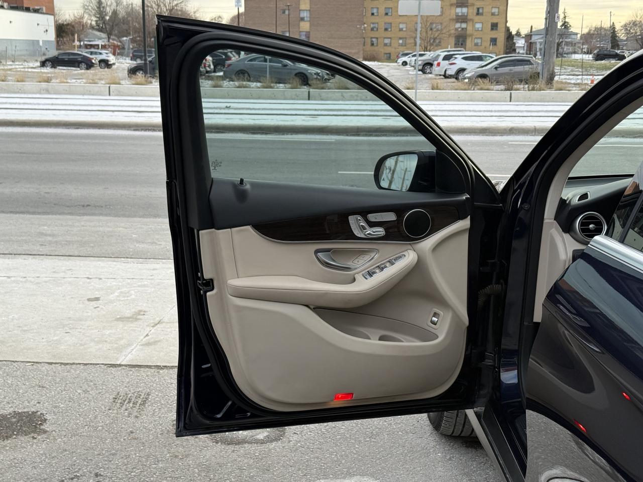 2016 Mercedes-Benz GLC-Class 300 | PREMIUM | PANO | LOADED Photo