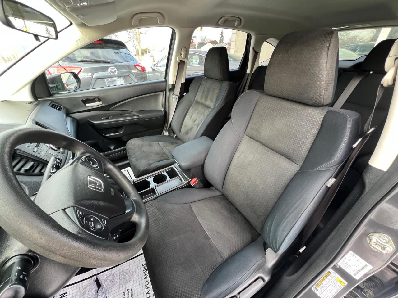 2015 Honda CR-V LX Photo