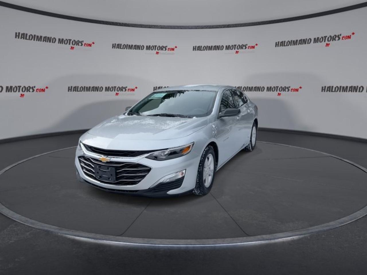 2020 Chevrolet Malibu LS Photo2
