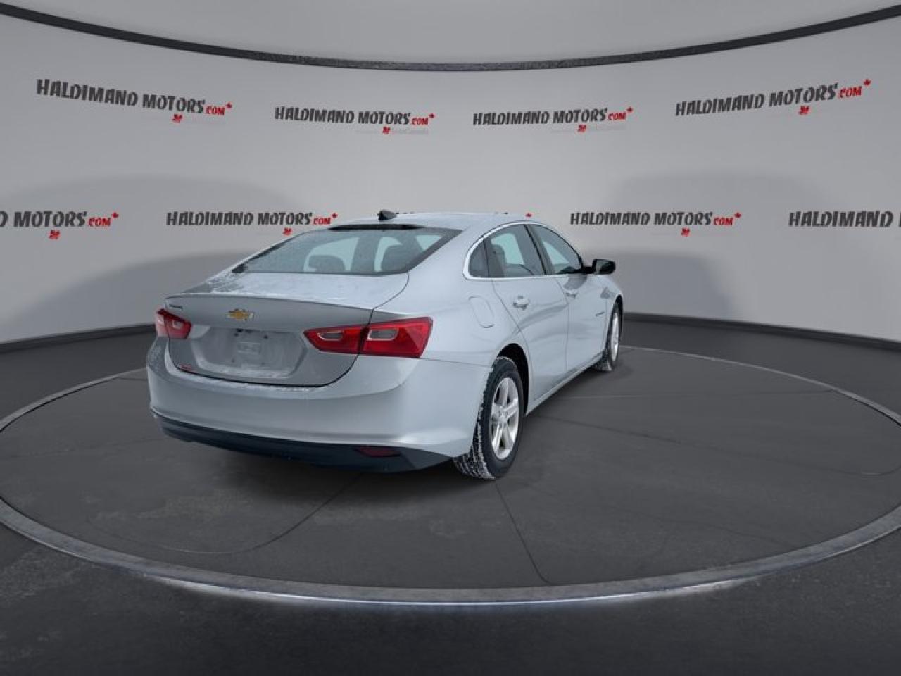 2020 Chevrolet Malibu LS Photo