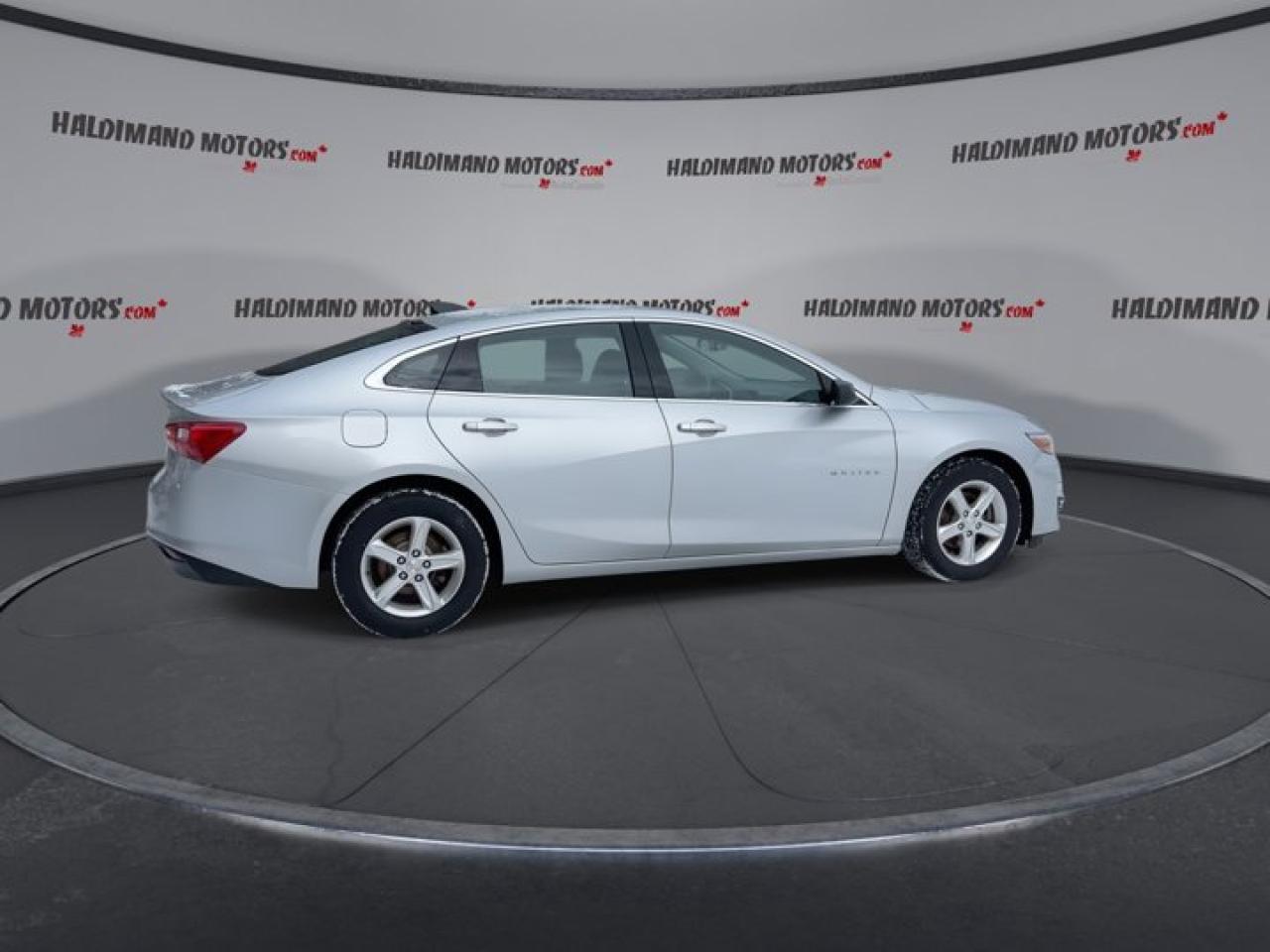 2020 Chevrolet Malibu LS Photo