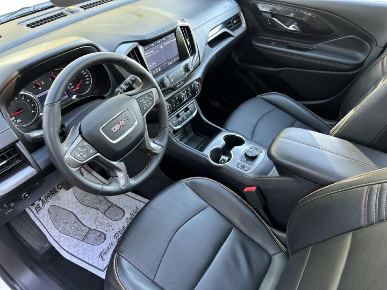 2024 GMC Terrain AT4 | Remote Start | Leather Seats | Panoramic Roof Photo