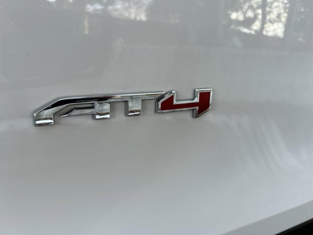 2024 GMC Terrain AT4 | Remote Start | Leather Seats | Panoramic Roof Photo