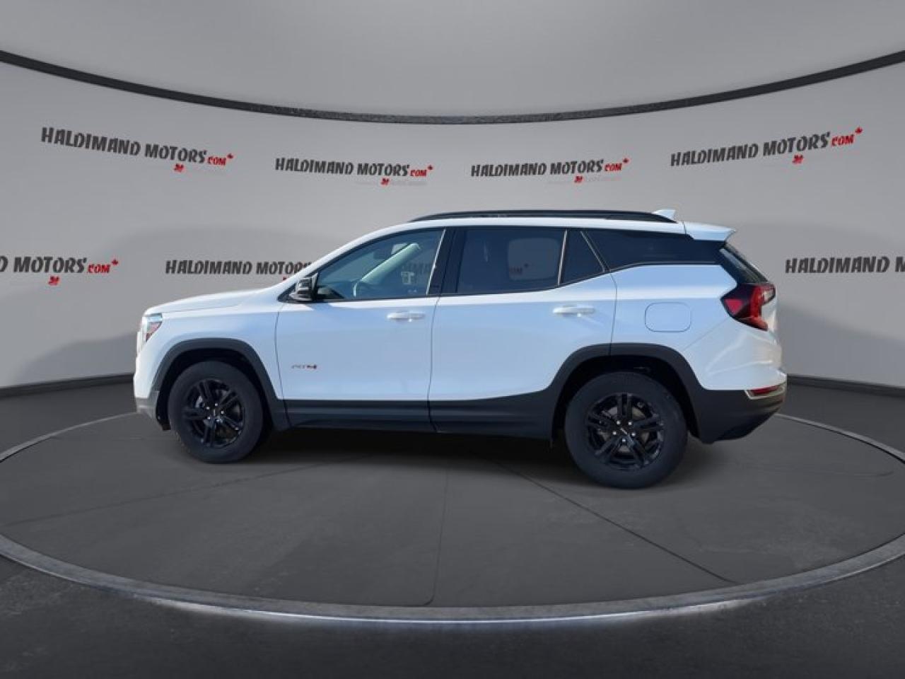 2024 GMC Terrain AT4 | Remote Start | Leather Seats | Panoramic Roof Photo