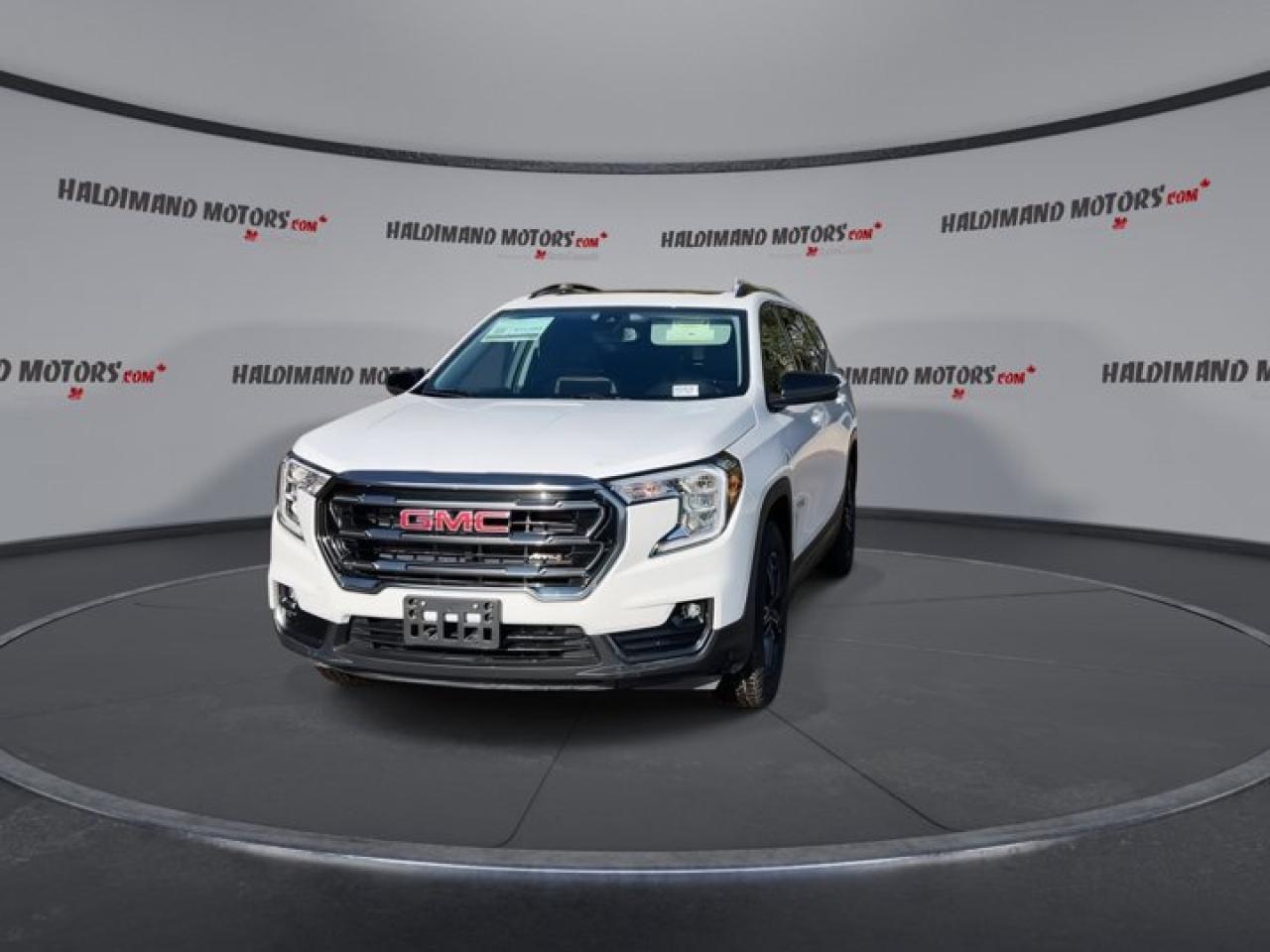 2024 GMC Terrain AT4 | Remote Start | Leather Seats | Panoramic Roof Photo