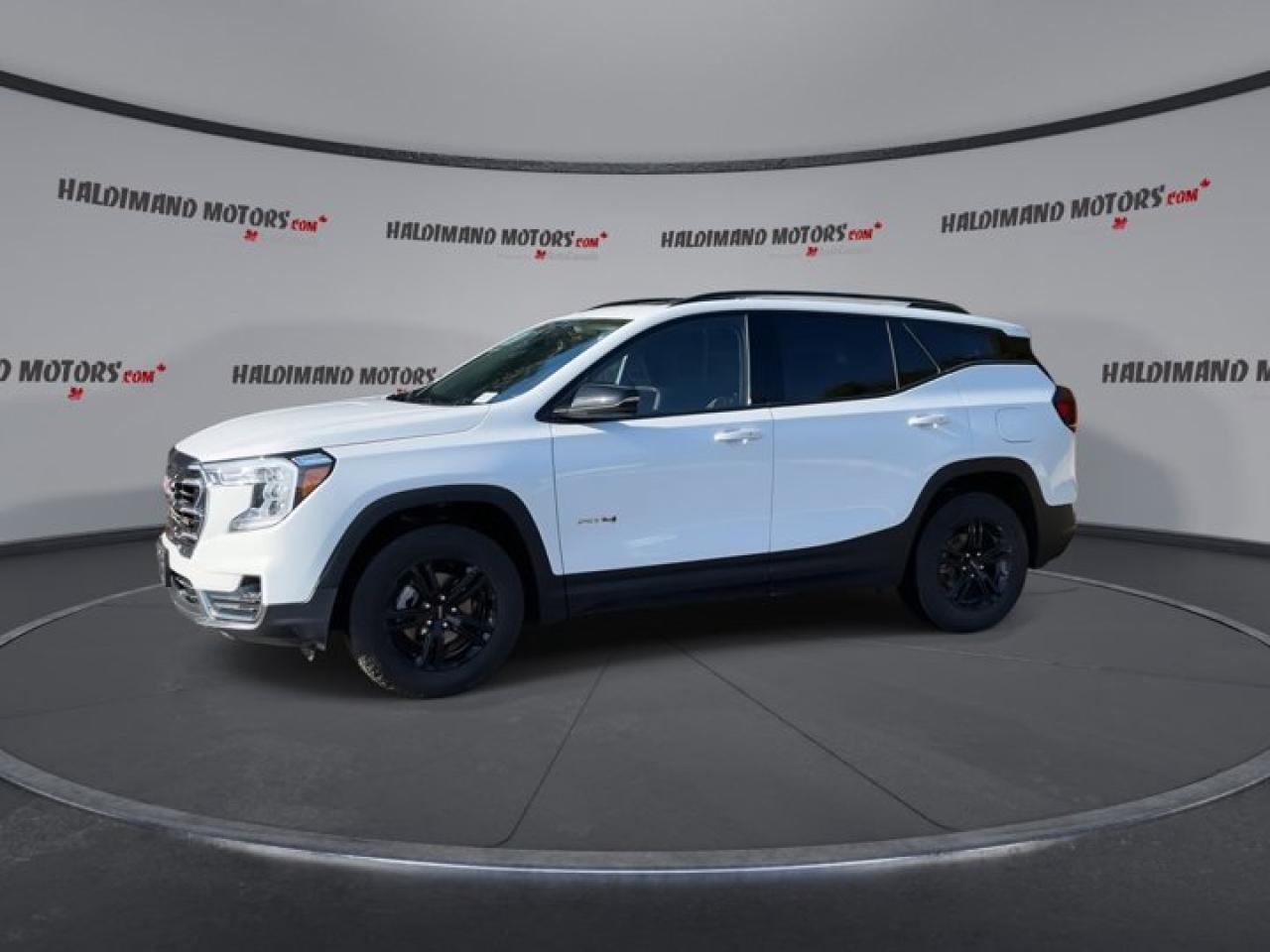 2024 GMC Terrain AT4 | Remote Start | Leather Seats | Panoramic Roof Photo3