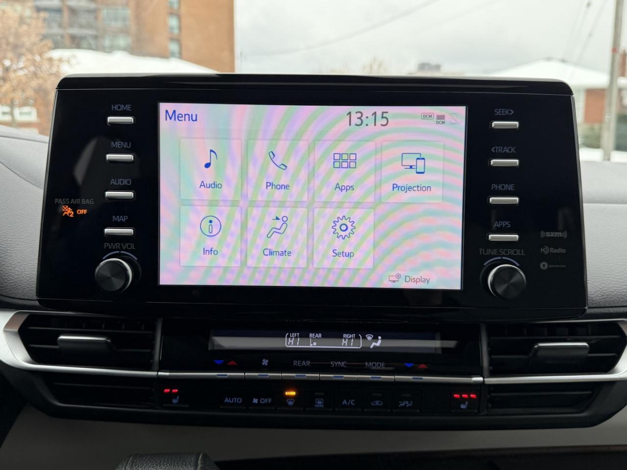 2022 Toyota Sienna XLE HYBRID Photo