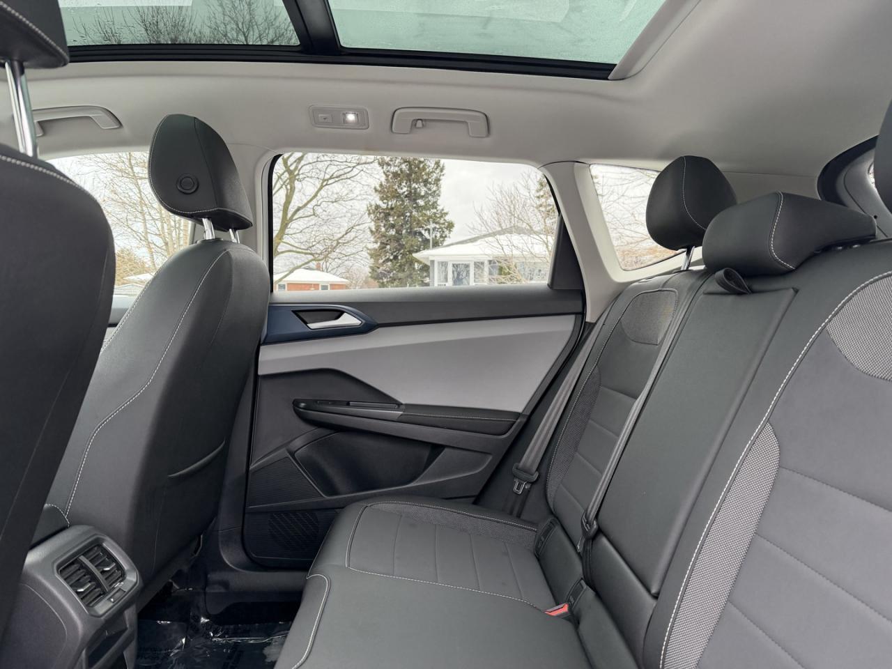 2024 Volkswagen Taos Comfortline FWD Accident Free Photo