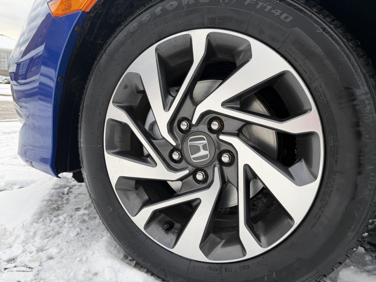 2019 Honda Civic EX Sedan CVT - Photo #9