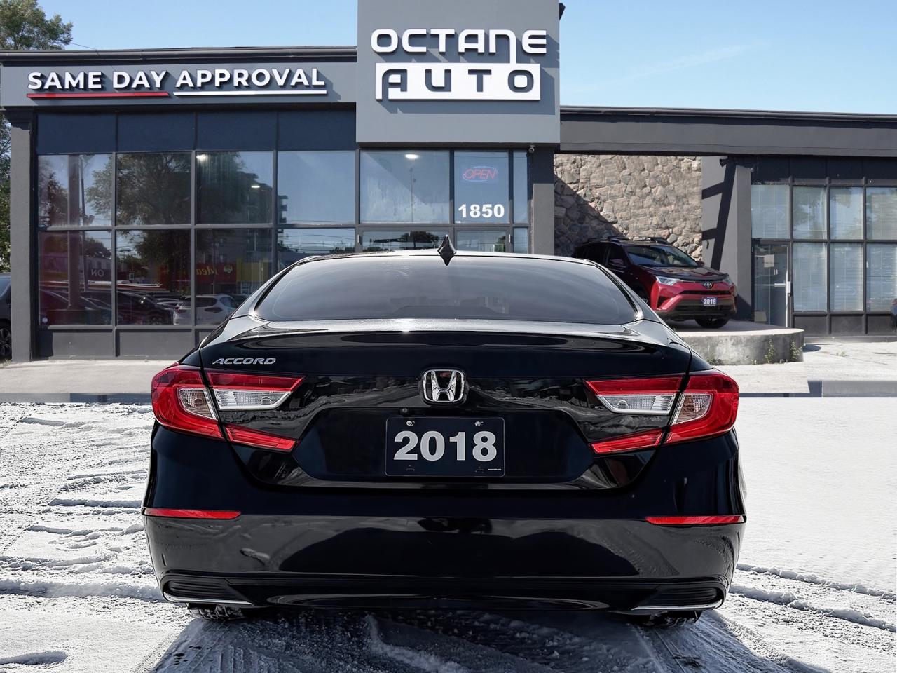 2018 Honda Accord LX CVT Photo4