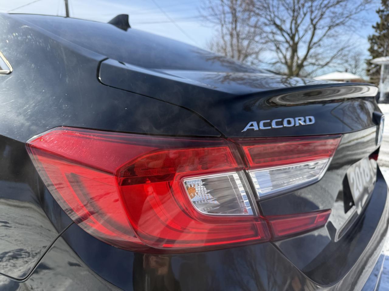 2018 Honda Accord LX CVT - Photo #6