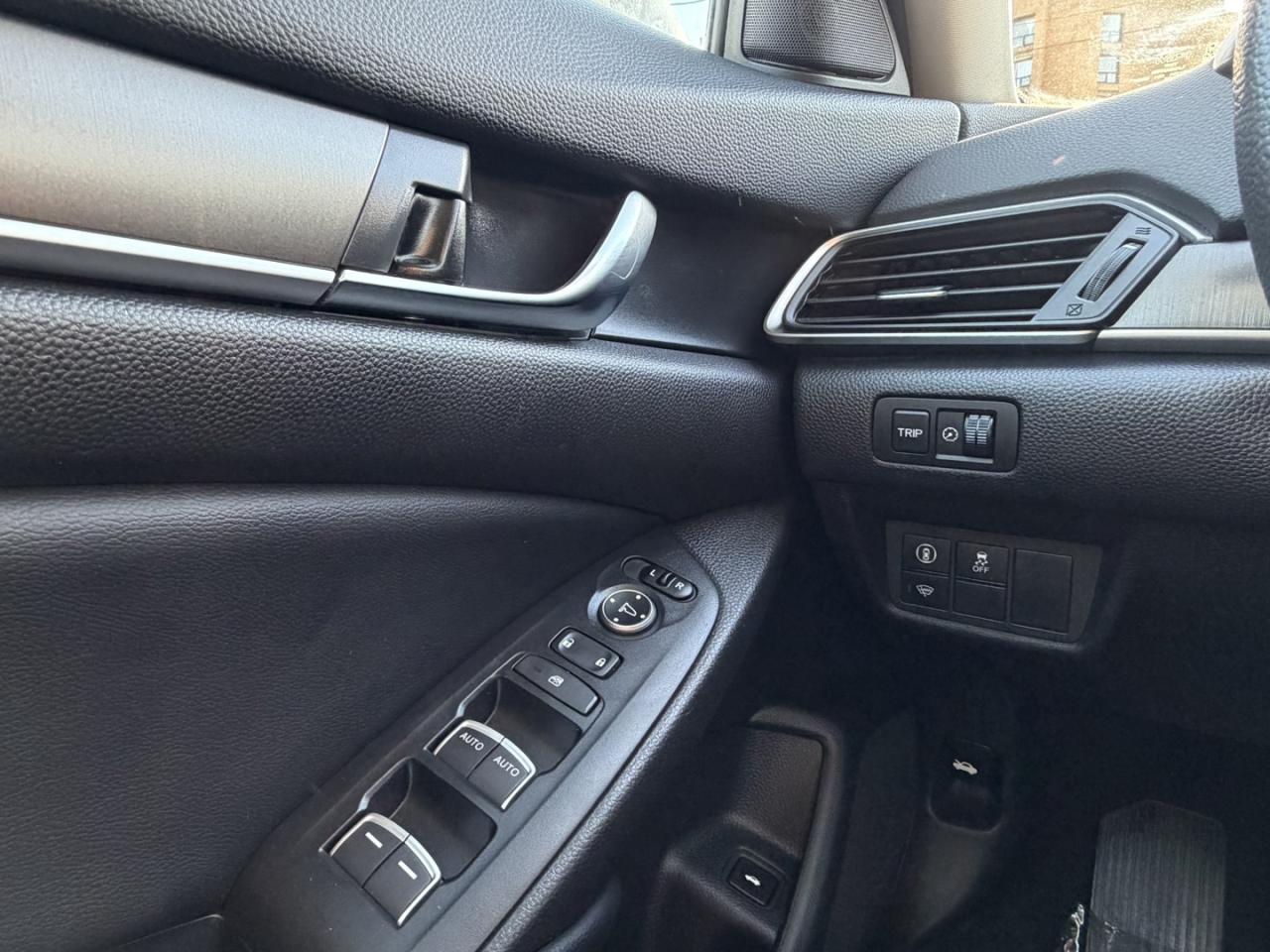 2018 Honda Accord LX CVT - Photo #19