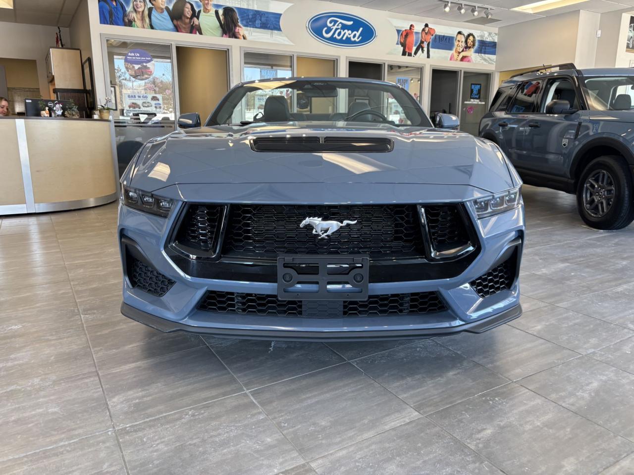 2025 Ford Mustang CONVERTIBLE! 5L! GT PERFORMANCE PACK! MANUAL! Photo