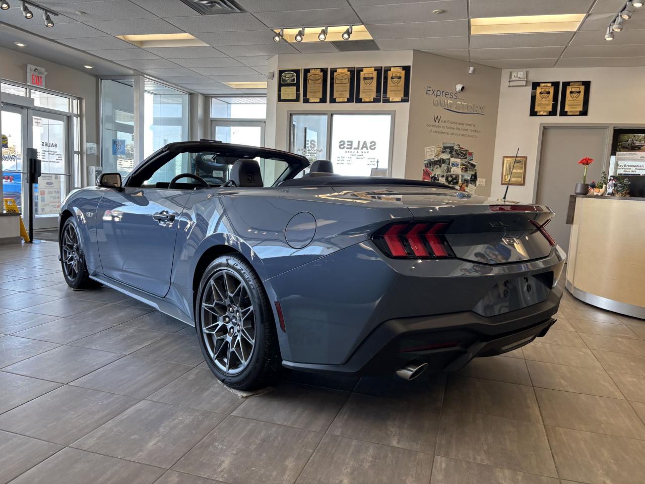 2025 Ford Mustang CONVERTIBLE! 5L! GT PERFORMANCE PACK! MANUAL! Photo4