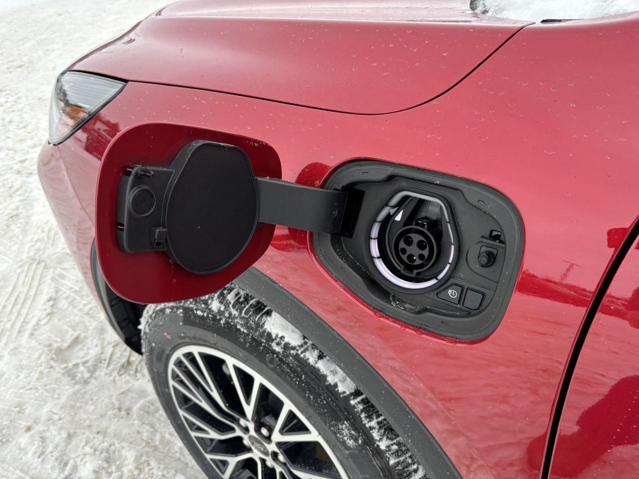 2026 Ford Escape PHEV FWD, 360 CAMERA, HEADS UP DISPLAY Photo