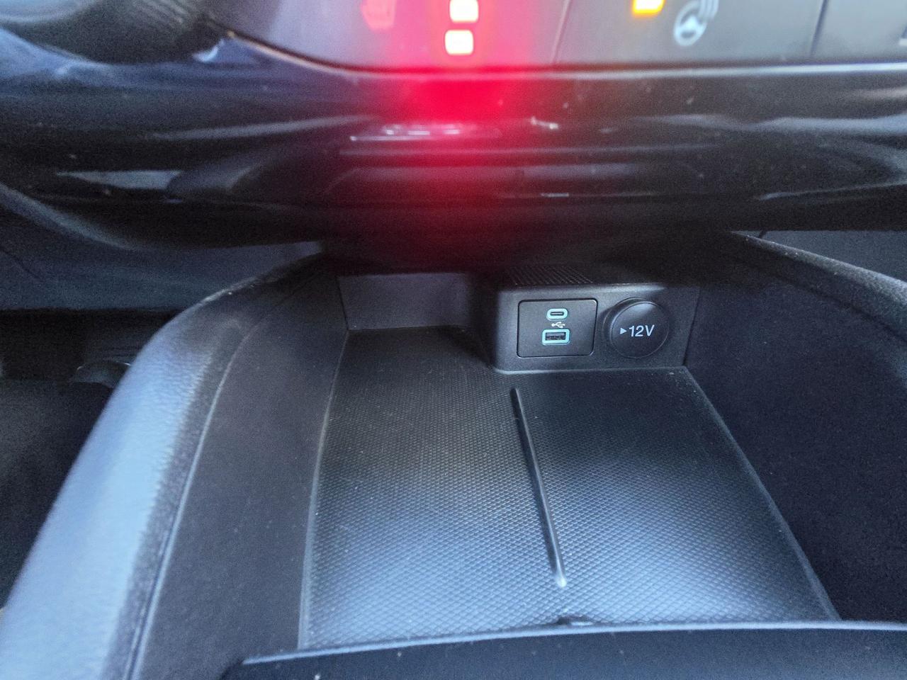 2022 Ford Escape SE, AWD, HEATED STEERING WHEEL, AWD, REMOTE START Photo