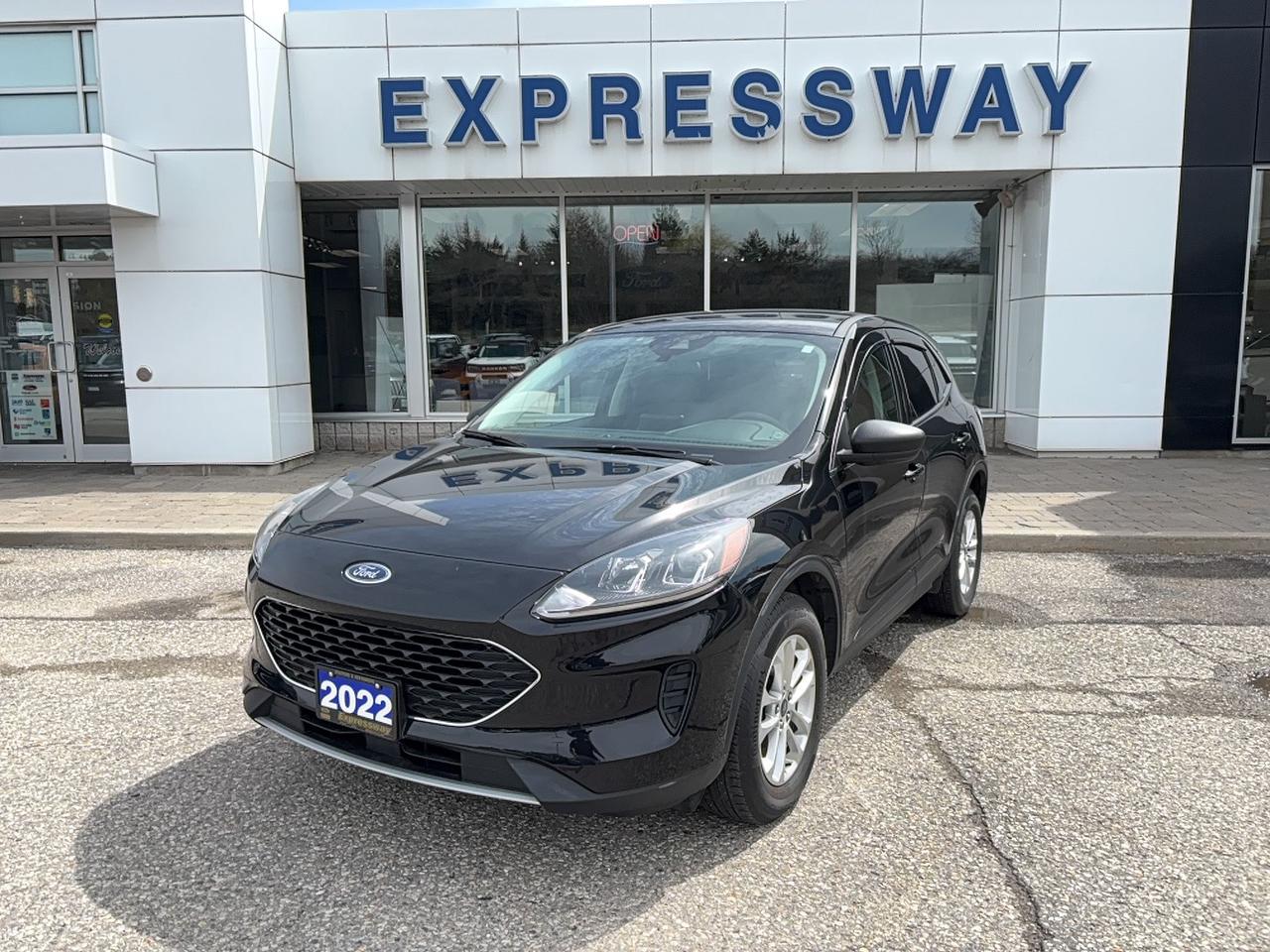 2022 Ford Escape SE, AWD, HEATED STEERING WHEEL, AWD, REMOTE START Photo