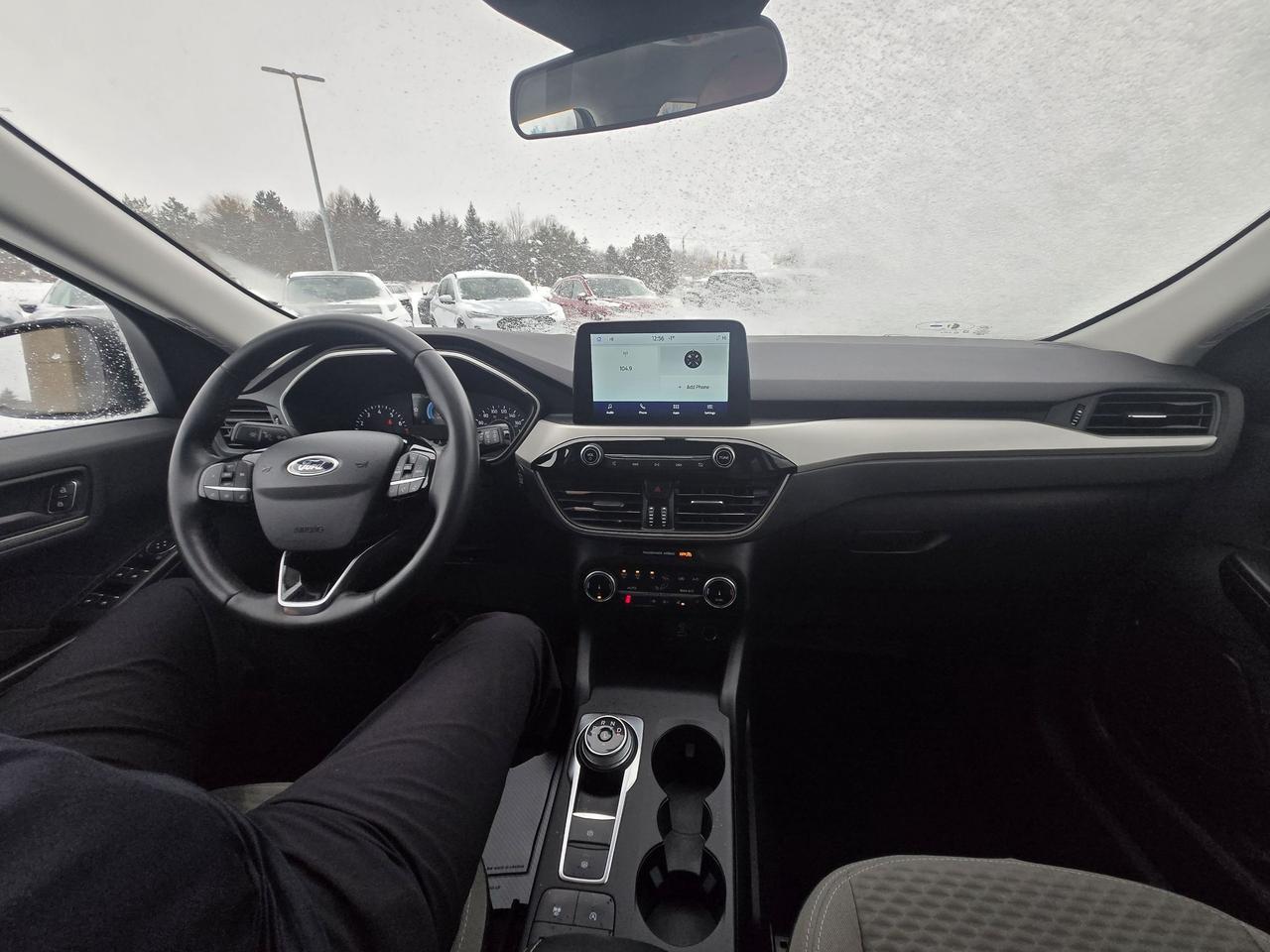 2022 Ford Escape SE, AWD, POWER LIFTGATE, HEATED STEERING WHEEL! Photo