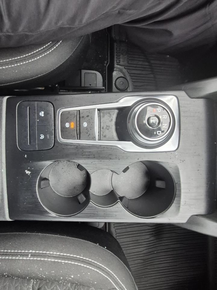 2024 Ford Escape ACTIVE, AWD, HEATED SEATS AND STEERING WHEEL! Photo
